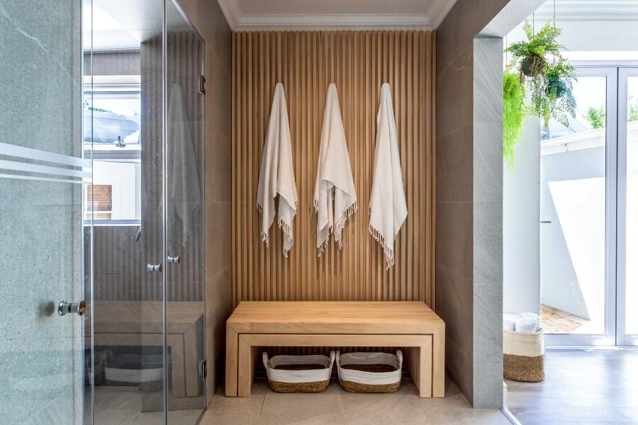 Gym, Yoga Studio & Steam Room
